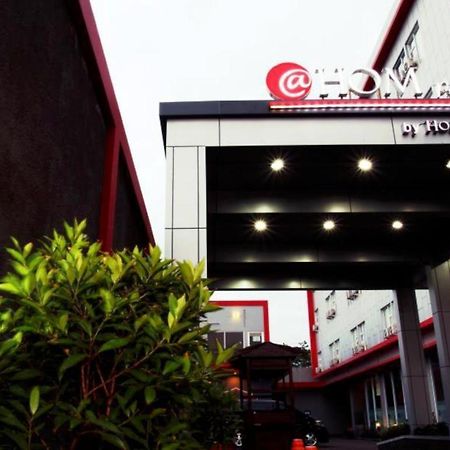 @Hom Premiere Cilacap Exterior photo